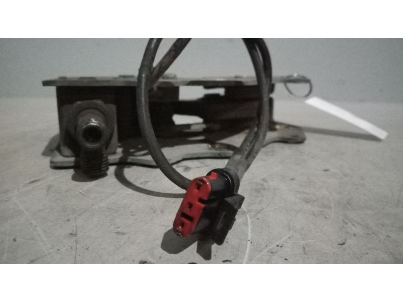 Recambio de cierre cabina derecho para daf serie xf105.xxx 12.9 diesel referencia OEM IAM 1427610  