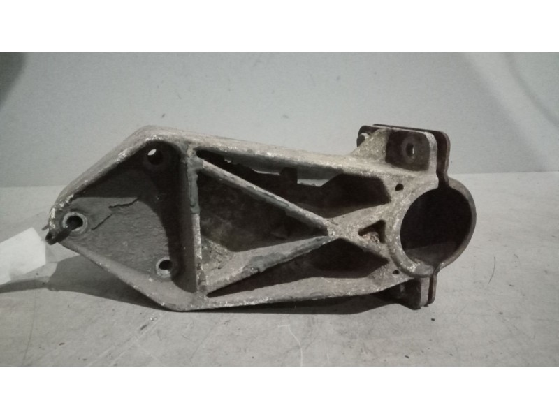 Recambio de soporte guardabarros trasero para daf serie xf105.xxx 12.9 diesel referencia OEM IAM   