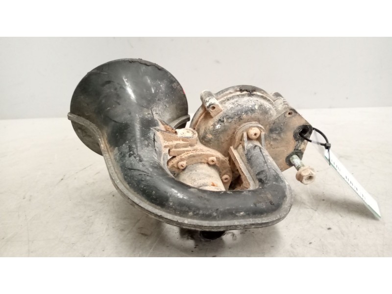 Recambio de claxon para daf serie xf105.xxx 12.9 diesel referencia OEM IAM   