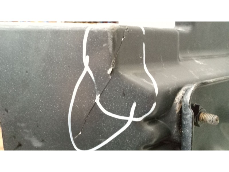 Recambio de guardabarros delantero izquierdo para volvo fh xxx 12.8 diesel referencia OEM IAM 82110404  