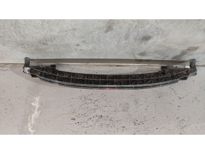 Recambio de refuerzo paragolpes delantero para peugeot 206 berlina xt referencia OEM IAM 9628636380  