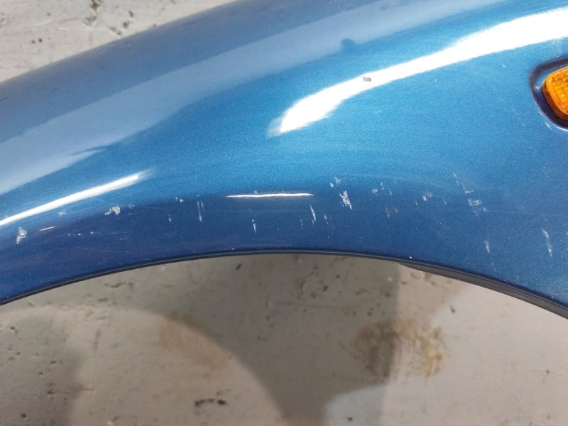 Recambio de aleta delantera izquierda para nissan primera (p11) 1.8 16v referencia OEM IAM   