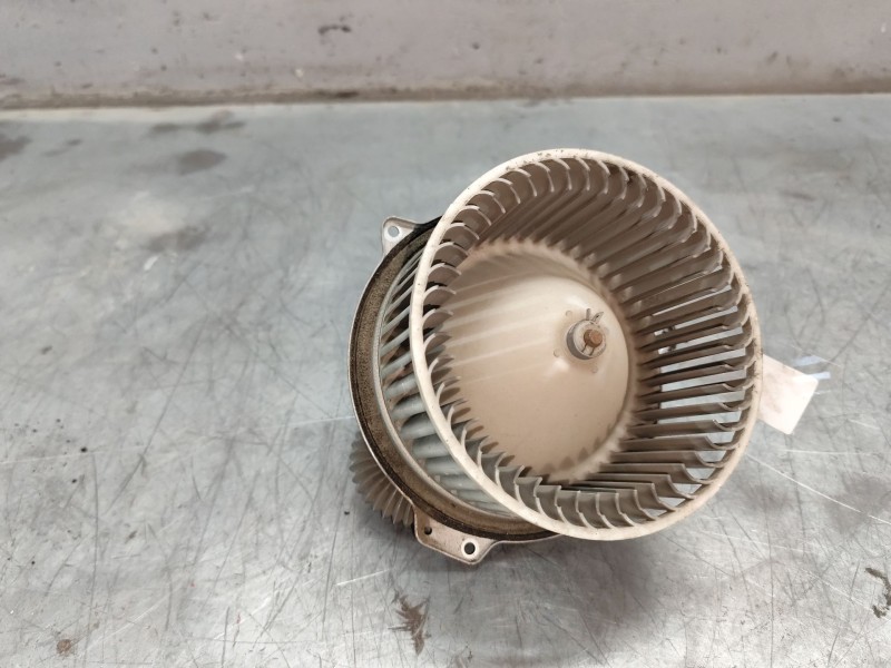 Recambio de ventilador calefaccion para mazda 626 berlina (gf) 2.0 ditd ac referencia OEM IAM HB111GE4T  