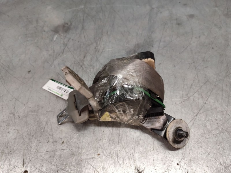 Recambio de cinturon seguridad delantero derecho para mazda 626 berlina (gf) 2.0 ditd ac referencia OEM IAM   