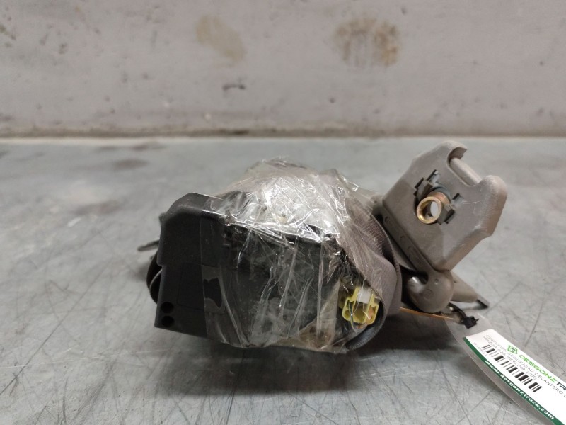 Recambio de cinturon seguridad delantero derecho para mazda 626 berlina (gf) 2.0 ditd ac referencia OEM IAM   
