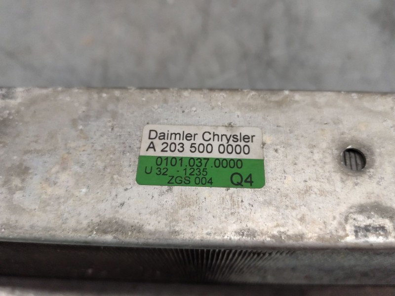 Recambio de intercooler para mercedes-benz clase c (w203) berlina 2.2 cdi cat referencia OEM IAM A2035000000  