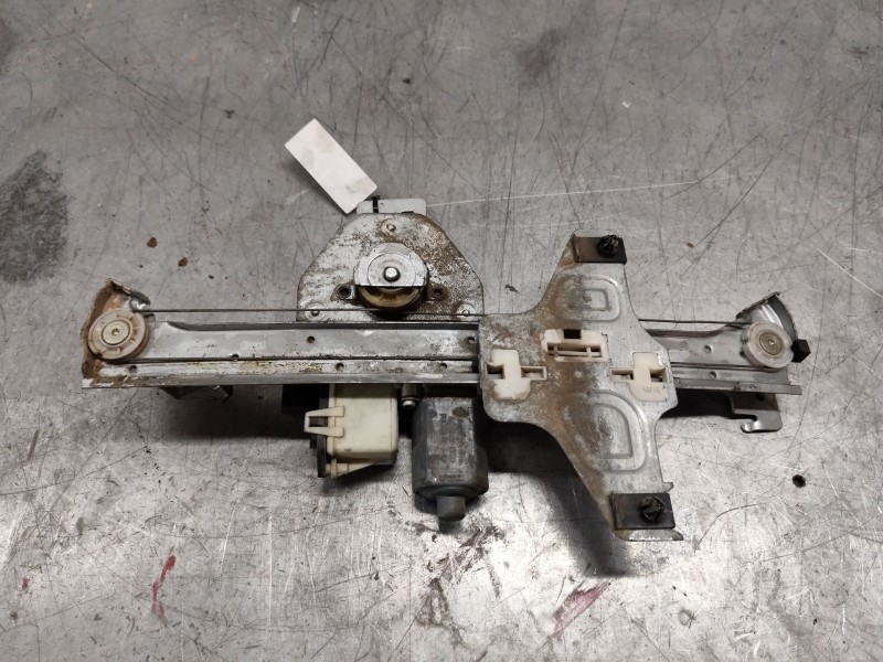 Recambio de elevalunas trasero izquierdo para citroën c4 i (lc_) 1.6 16v referencia OEM IAM 0130822239  