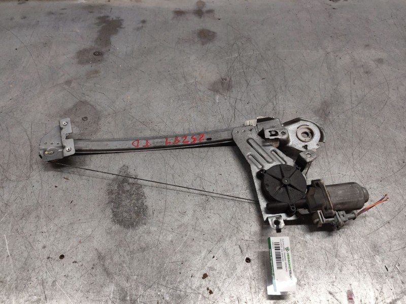 Recambio de elevalunas trasero derecho para peugeot 206 berlina xt referencia OEM IAM 400681  