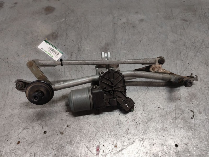 Recambio de motor limpia delantero para peugeot partner tepee 1.6 bluehdi 100 referencia OEM IAM 0390241621  