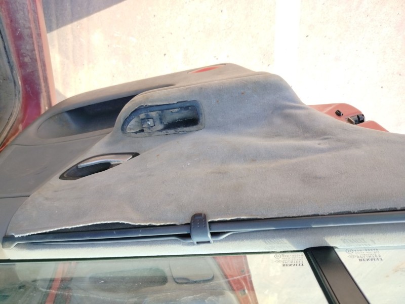 renault laguna ii grandtour (kg0/1_) del año 2001