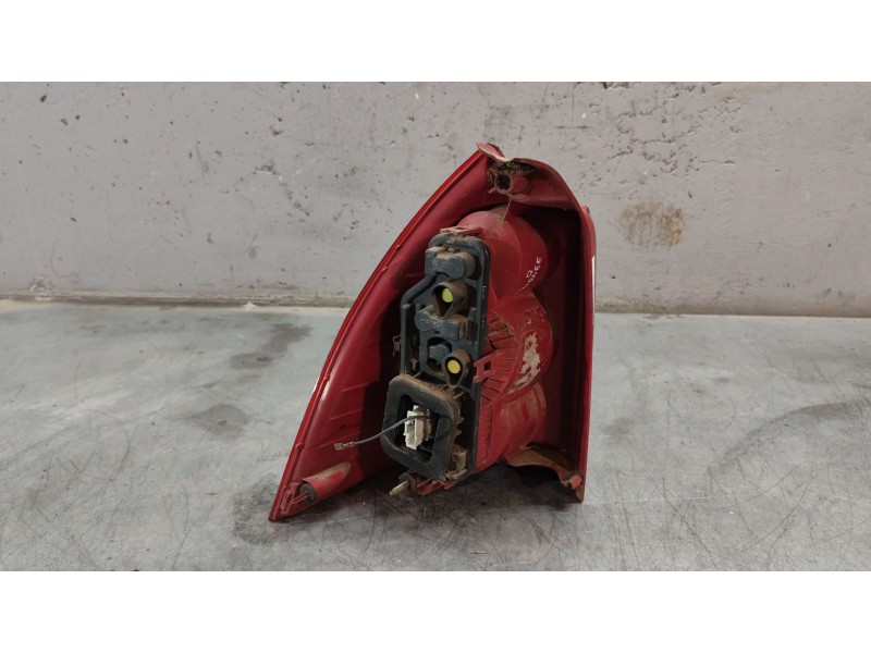 Recambio de piloto trasero derecho para peugeot 307 break/sw (s2) sw referencia OEM IAM   