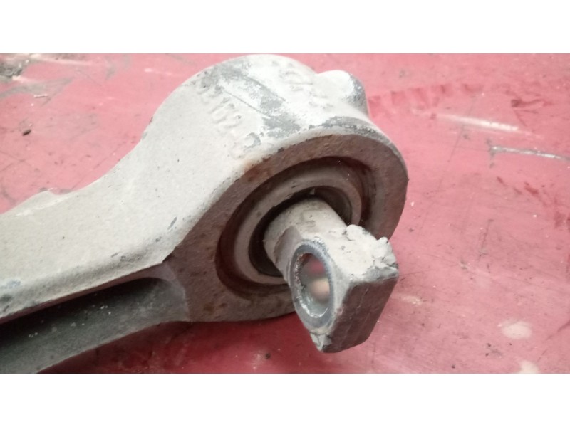 Recambio de uve eje trasero para man tgs referencia OEM IAM 81432206327  