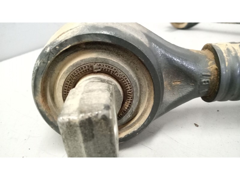 Recambio de uve eje trasero para iveco stralis (as) 12.9 diesel referencia OEM IAM 41218620  41218621