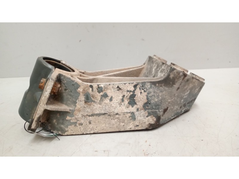 Recambio de soporte guardabarros trasero para daf serie xf105.xxx 12.9 diesel referencia OEM IAM   