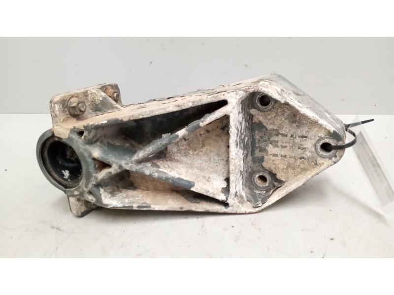 Recambio de soporte guardabarros trasero para daf serie xf105.xxx 12.9 diesel referencia OEM IAM   