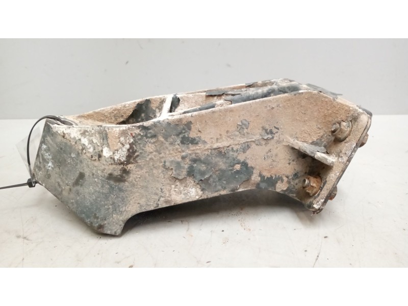 Recambio de soporte guardabarros trasero para daf serie xf105.xxx 12.9 diesel referencia OEM IAM   