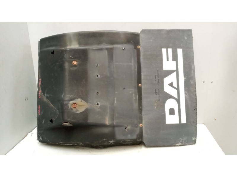 Recambio de guardabarros trasero derecho para daf serie xf105.xxx 12.9 diesel referencia OEM IAM   