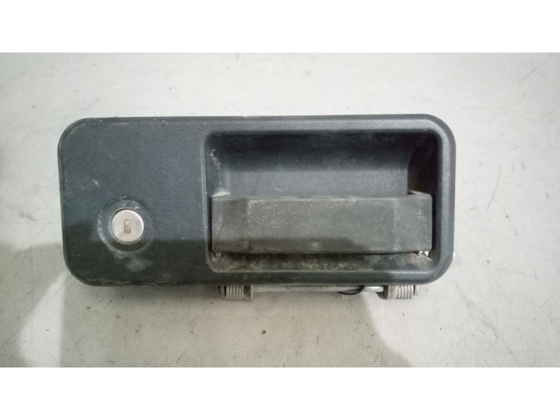 Recambio de maneta exterior delantera derecha para volvo fm xxx 12.8 diesel referencia OEM IAM 20398467  