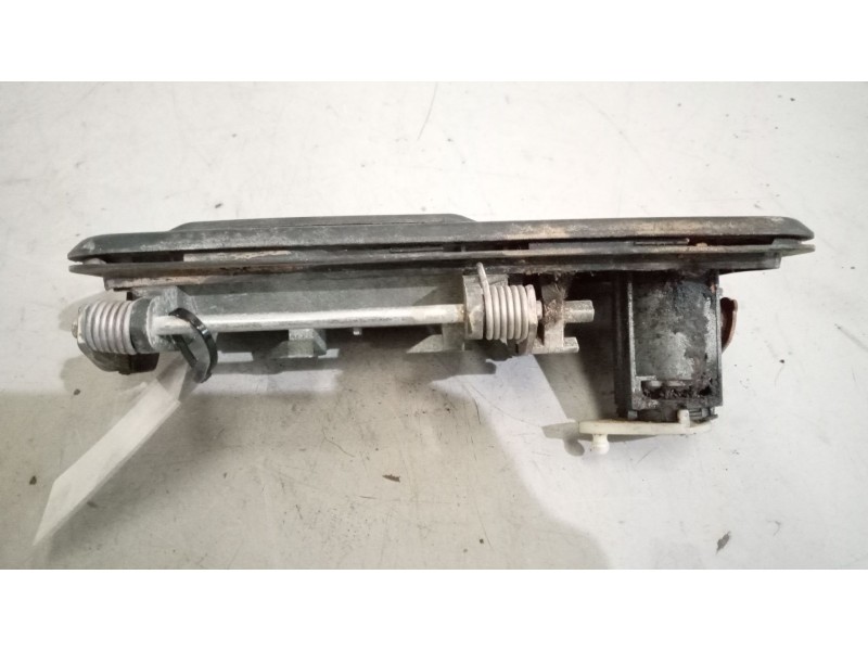 Recambio de maneta exterior delantera izquierda para volvo fm xxx 12.8 diesel referencia OEM IAM 20398466  