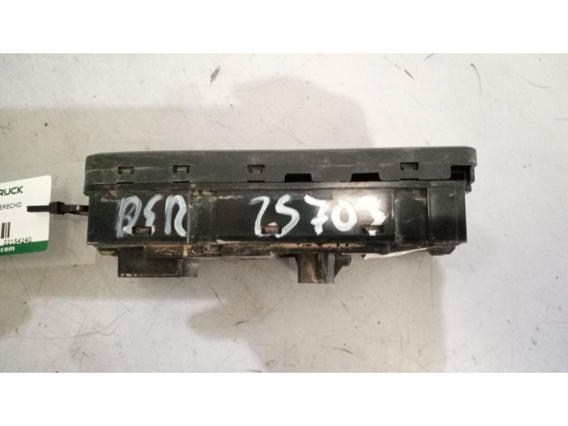 Recambio de mando elevalunas delantero derecho para volvo fm xxx 12.8 diesel referencia OEM IAM 22154240  