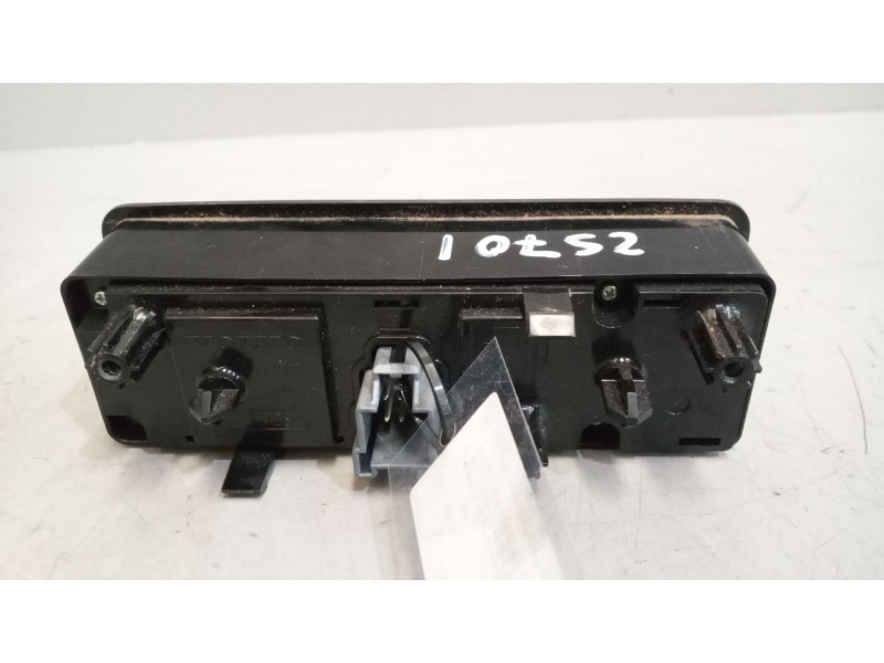 Recambio de mando radio para volvo fh xxx 12.8 diesel referencia OEM IAM 23562125  21120058