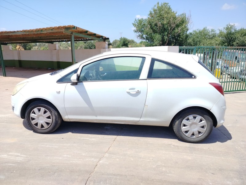 opel corsa d del año 2007