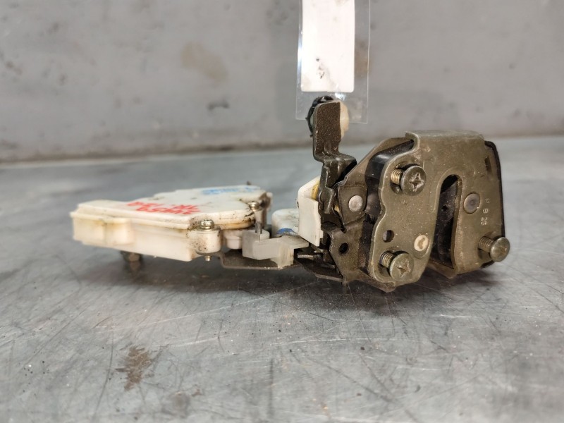 Recambio de cerradura puerta trasera izquierda para nissan almera i (n15) 2.0 d referencia OEM IAM 8255361U01  