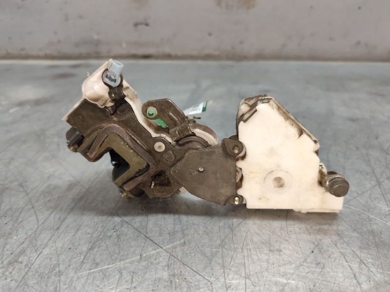 Recambio de cerradura puerta trasera izquierda para nissan almera i (n15) 2.0 d referencia OEM IAM 8255361U01  