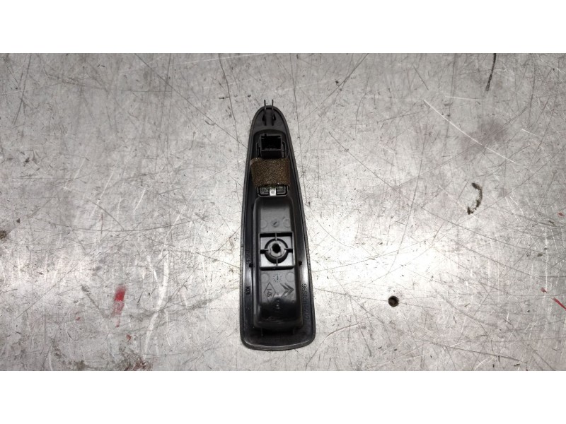 Recambio de mando elevalunas trasero derecho para citroën c4 i (lc_) 1.6 16v referencia OEM IAM   