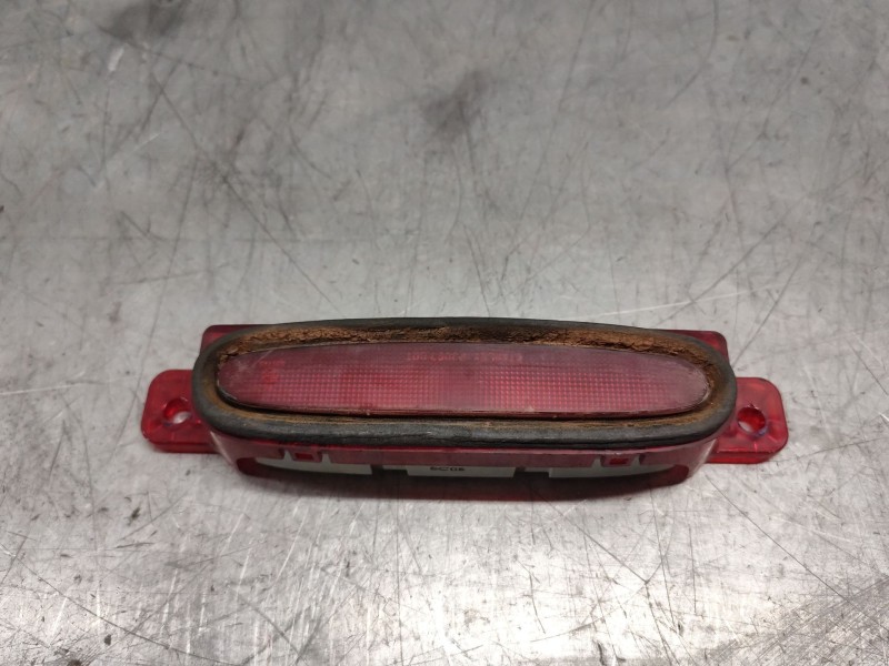 Recambio de luz central de freno para mazda 3 berlina (bk) 1.6 crdt active referencia OEM IAM   