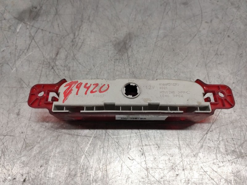 Recambio de luz central de freno para mazda 3 berlina (bk) 1.6 crdt active referencia OEM IAM   