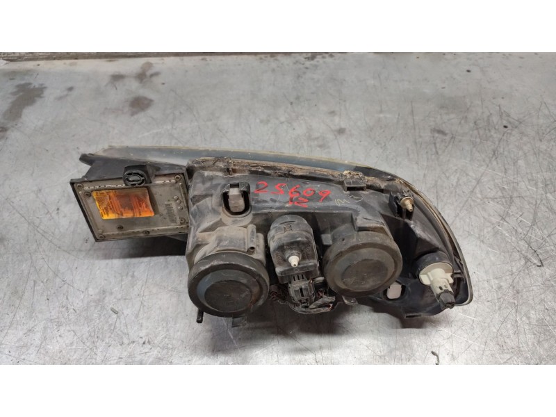 Recambio de faro izquierdo para nissan primera (p11) 1.8 16v referencia OEM IAM   