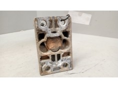 Recambio de soporte guardabarros trasero para volvo fm xxx 12.8 diesel referencia OEM IAM    2