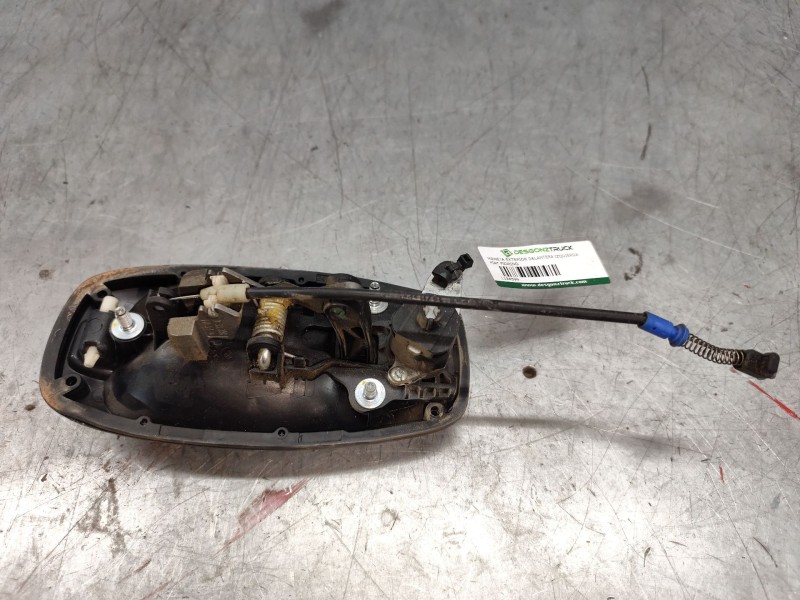 Recambio de maneta exterior delantera izquierda para fiat fiorino básico referencia OEM IAM   