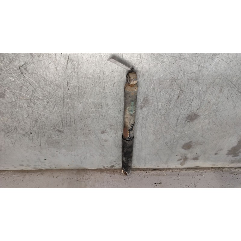 Recambio de amortiguador trasero para renault master ii furgoneta (fd) 2.5 d referencia OEM IAM 7700310741B  