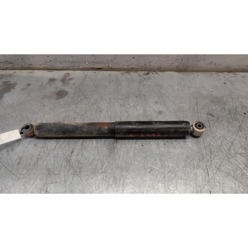 Recambio de amortiguador trasero para renault master ii furgoneta (fd) 2.5 d referencia OEM IAM 7700310741B  