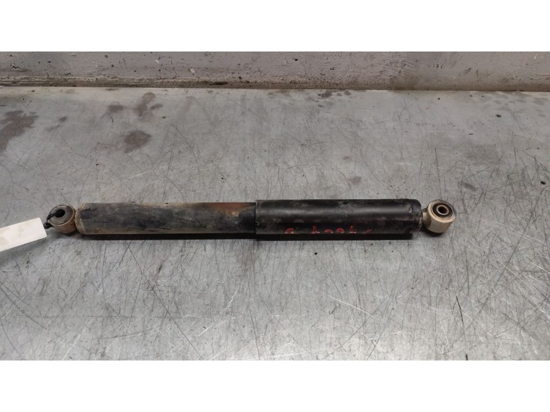 Recambio de amortiguador trasero para renault master ii furgoneta (fd) 2.5 d referencia OEM IAM 7700310741B  