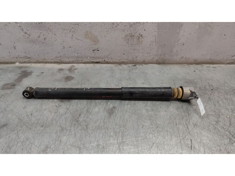Recambio de amortiguador trasero para ford ecosport 1.0 ecoboost referencia OEM IAM FNIC18080BB  