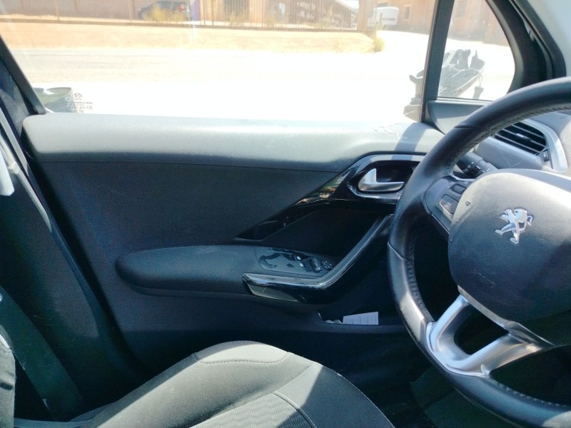 peugeot 208 i (ca_, cc_) del año 2007