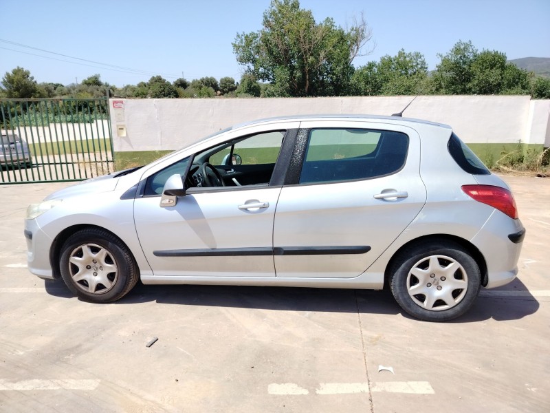 peugeot 308 del año 2008