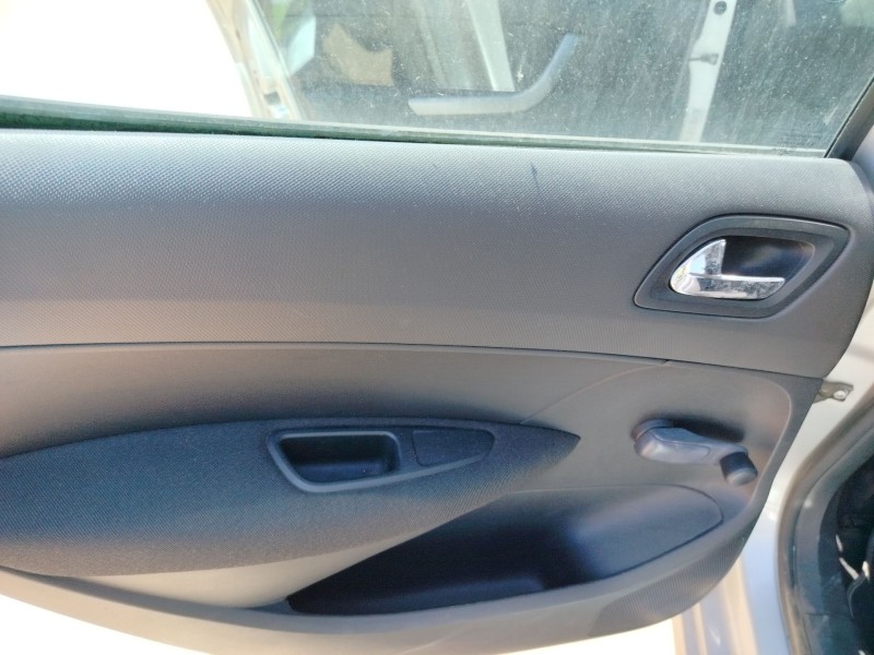 peugeot 308 del año 2008