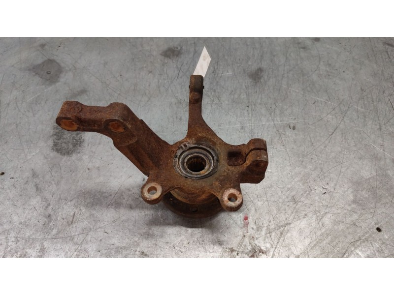 Recambio de mangueta delantera derecha para nissan note (e11e) acenta referencia OEM IAM   