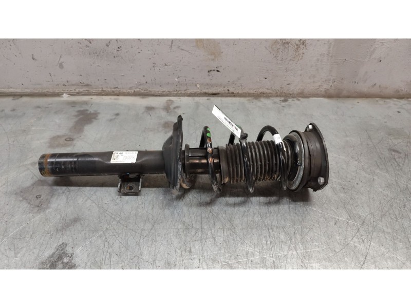 Recambio de amortiguador delantero derecho para skoda scala (nw1) 1.5 tsi referencia OEM IAM 2Q0413032BG  