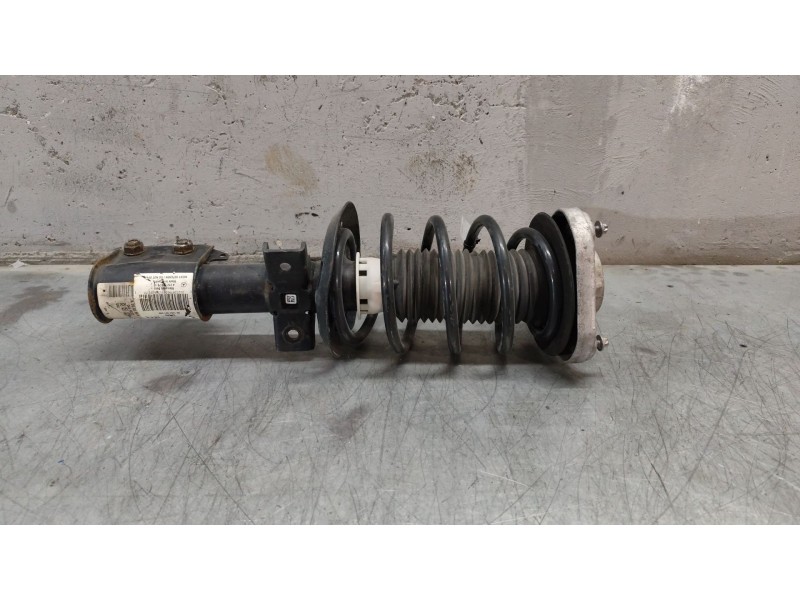 Recambio de amortiguador delantero izquierdo para mercedes-benz clase e (w212) familiar referencia OEM IAM A2123235900  