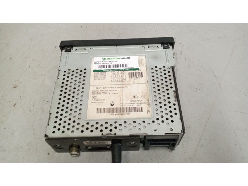 Recambio de sistema audio / radio cd para renault magnum ab diesel referencia OEM IAM 7421819272 21470404 742174444858