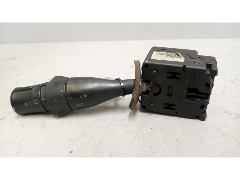 Recambio de mando intermitentes para renault magnum ab diesel referencia OEM IAM 5010589561  