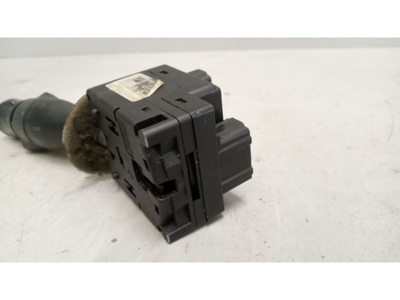 Recambio de mando intermitentes para renault magnum ab diesel referencia OEM IAM 5010589561  