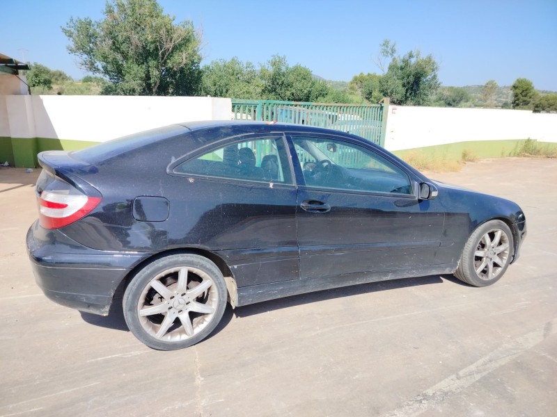 mercedes-benz clase c (w203) sportcoupe del año 2004