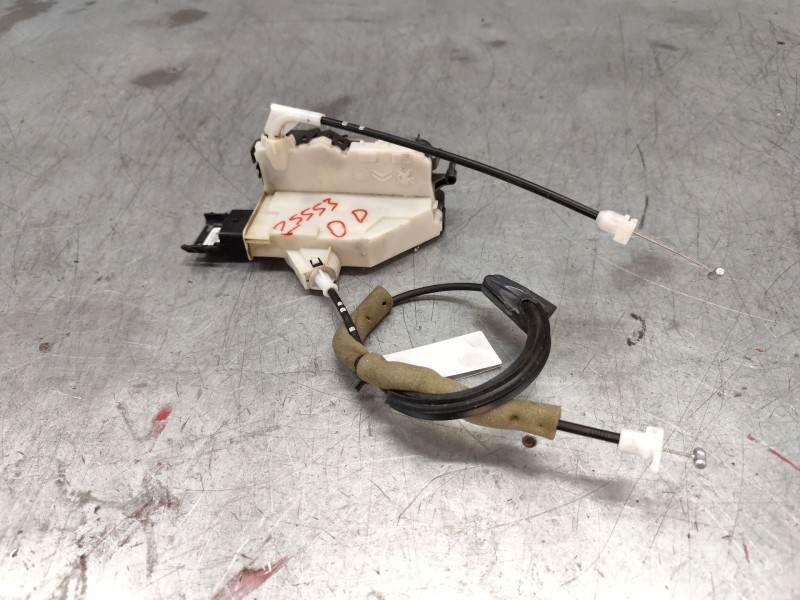 Recambio de cerradura puerta delantera derecha para peugeot partner tepee 1.6 bluehdi 100 referencia OEM IAM  6 PINS 