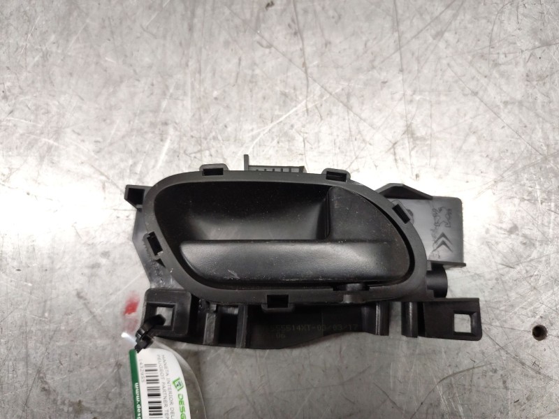 Recambio de maneta interior delantera derecha para peugeot partner tepee 1.6 bluehdi 100 referencia OEM IAM   